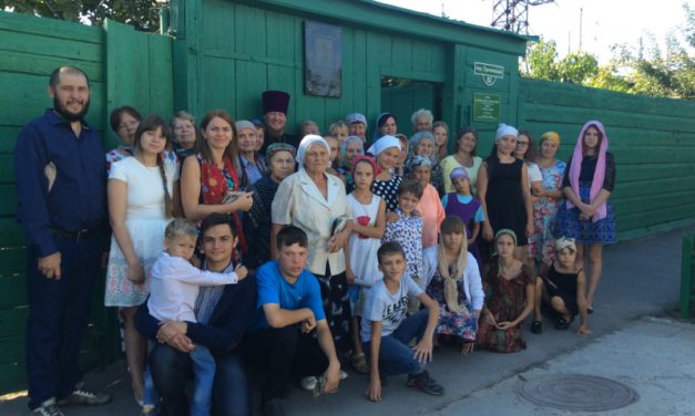 Воспитанники воскресной группы Свято-Никольского храма с. Новониколаевка совершили паломническую поездку ко святыням Таганрога