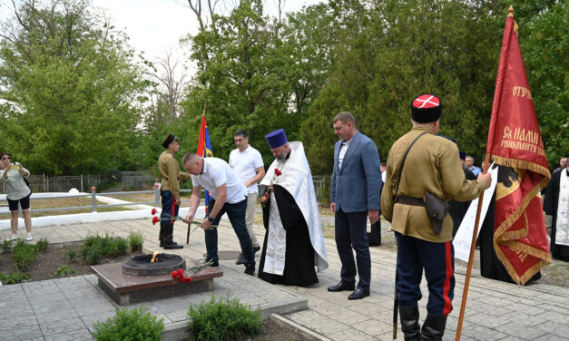 В День памяти и скорби духовенство Таганрога почтило память павших воинов