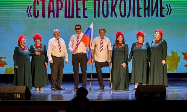 Настоятель Серафимовского храма принял участие в открытии XIII городского фестиваля-конкурса искусств «Старшее поколение»