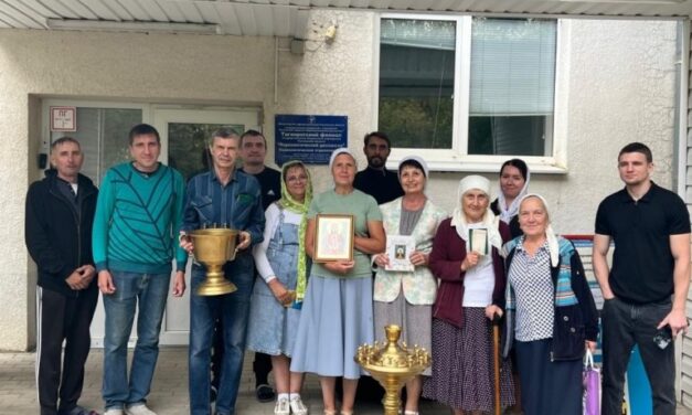 В наркологическом стационаре г. Таганрога состоялся молебен, приуроченный Всероссийскому дню трезвости