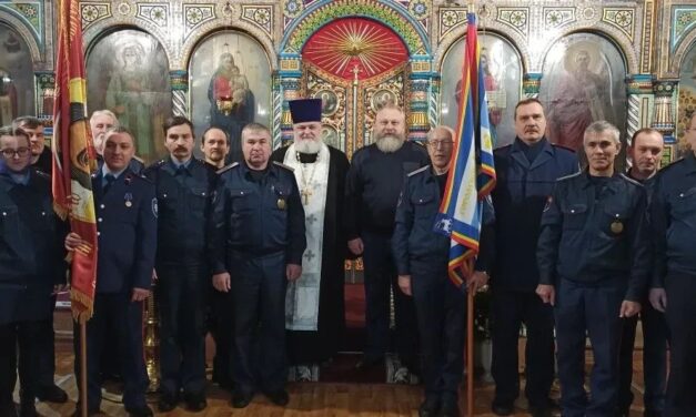 В день смерти атамана Платова казаки отслужили панихиду во Всехсвятском храме г. Таганрога