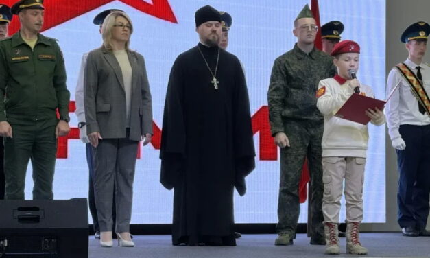 Настоятель храма Иерусалимской иконы Божией Матери города Таганрога принял участие в торжественном мероприятии ВВПОД «Юнармия»