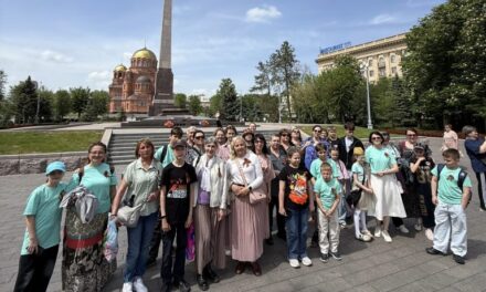Ученики воскресной школы храма преподобного Сергия Радонежского г. Таганрога посетили город-герой Волгоград