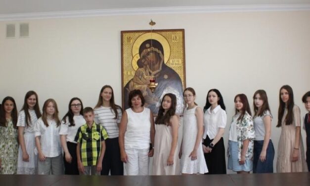 Воспитанники воскресных школ Таганрогских храмов участвовали в региональном этапе интеллектуальной игры «Пять локтей до сажени»