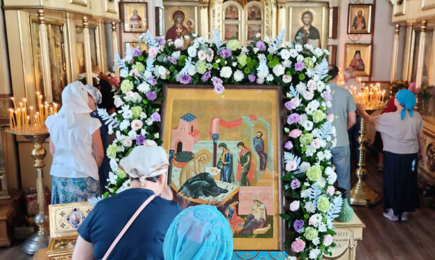 Православные таганрожцы празднуют начало спасения