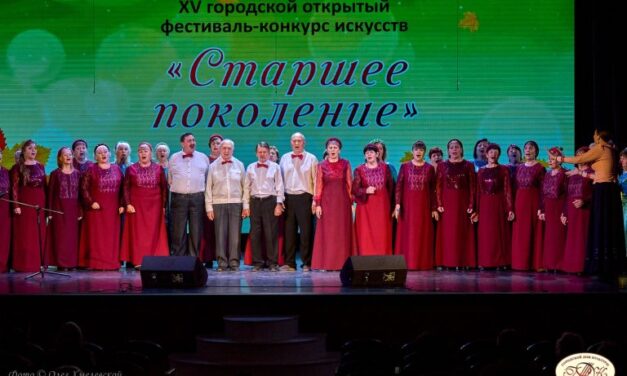 Настоятель Серафимовского храма города Таганрога принял участие в качестве председателя творческого жюри в открытии городского фестиваля-конкурса искусств