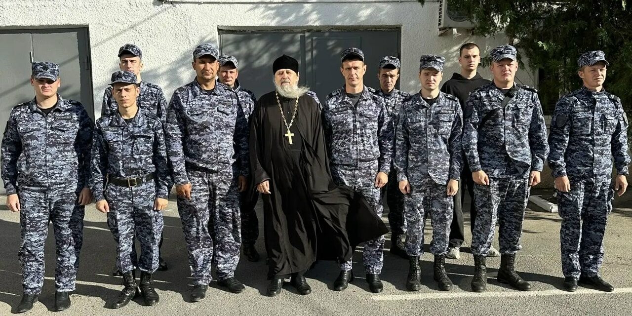 Клирик Никольского храма встретился с личным составом Отдела вневедомственной охраны по городу Таганрогу