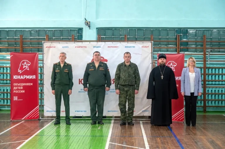 Настоятель храма Иерусалимской иконы Божией Матери принял участие в торжественной церемонии вступления в «Юнармию» в Таганроге